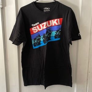 Team Suzuki black tee